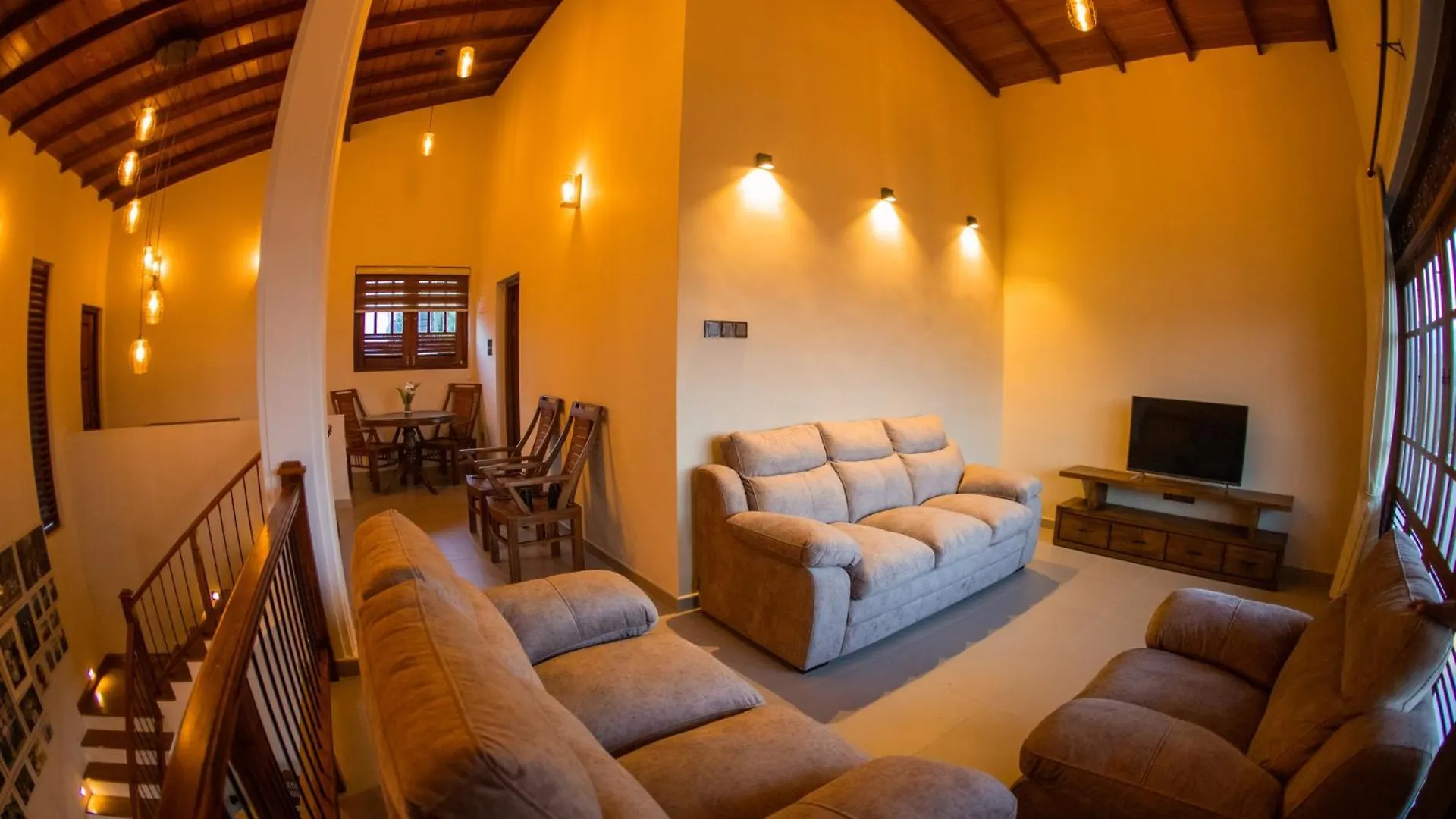 Hotel Golden Shower Inn Kandy